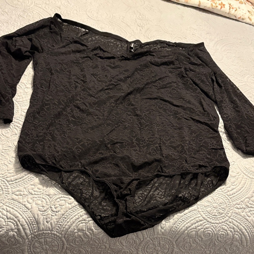 Black Lace Long-Sleeve Sheer Bodysuit - torrid size 5